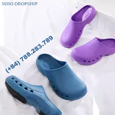 Surgical shoes non-slip women's operating room slippers men's medical protective shoes intensive care unit special work shoes breathable hole shoes